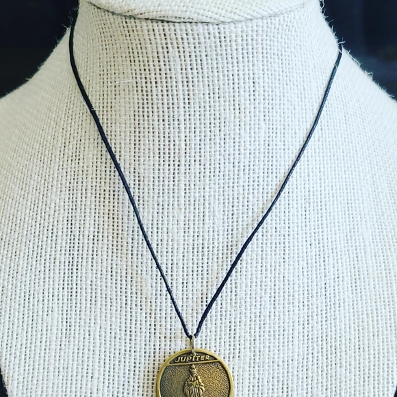 Magic circle amulet - Picture 2 of 3